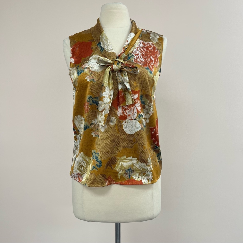 Tahari Floral Print Sleeveless Blouse in Graphic Peony - Picture 4 of 9